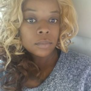 Meet your Posher, Monice